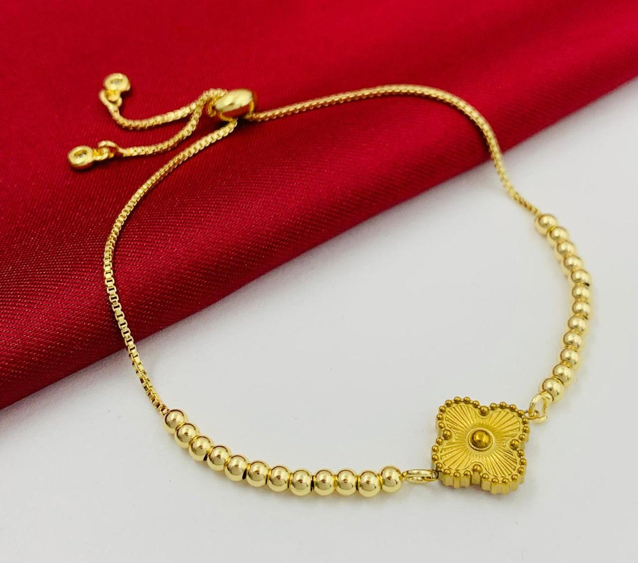 Pulsera Balín Dorado Vancleef